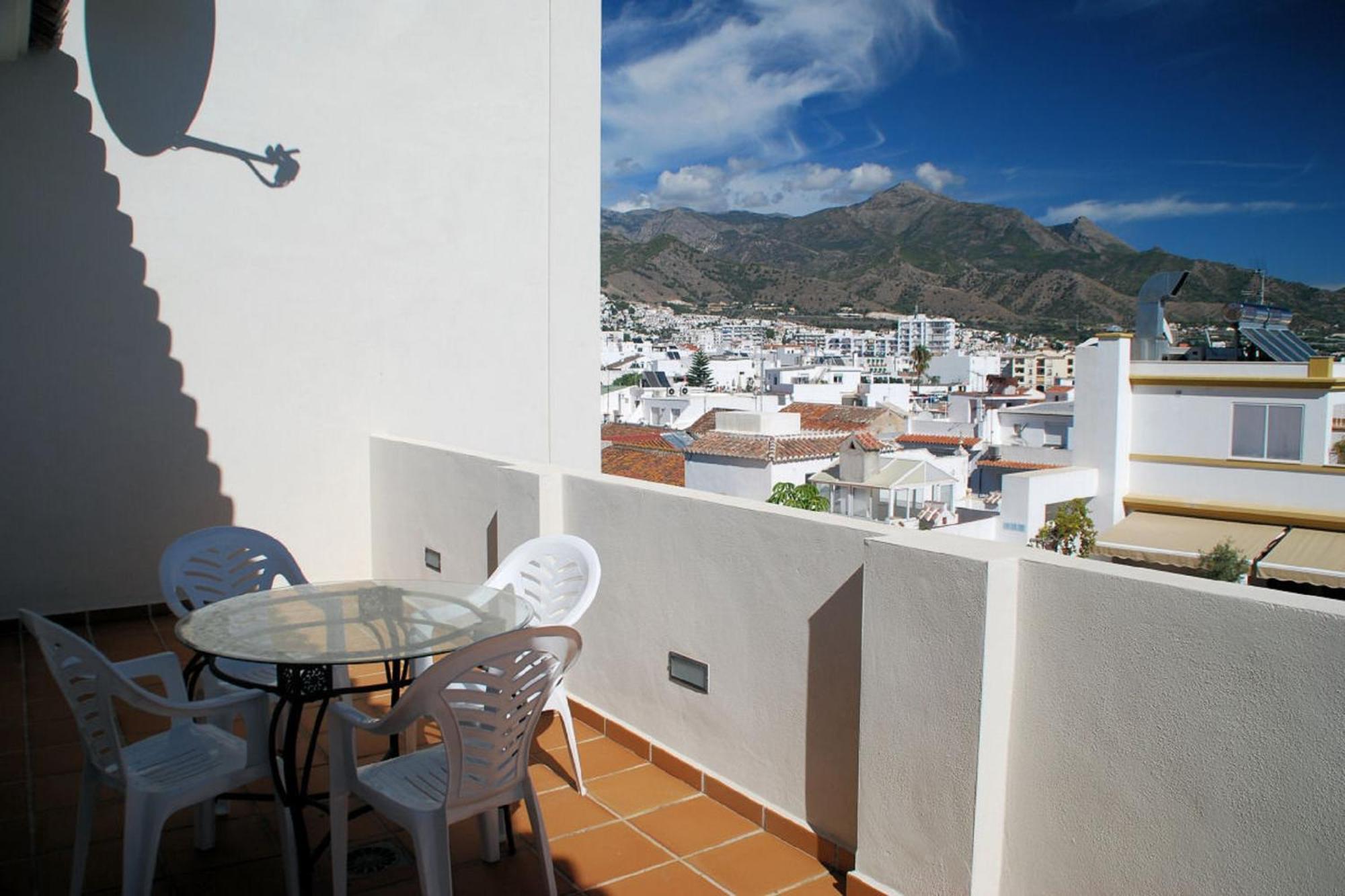 Apartamentos Plaza Nerja Luaran gambar