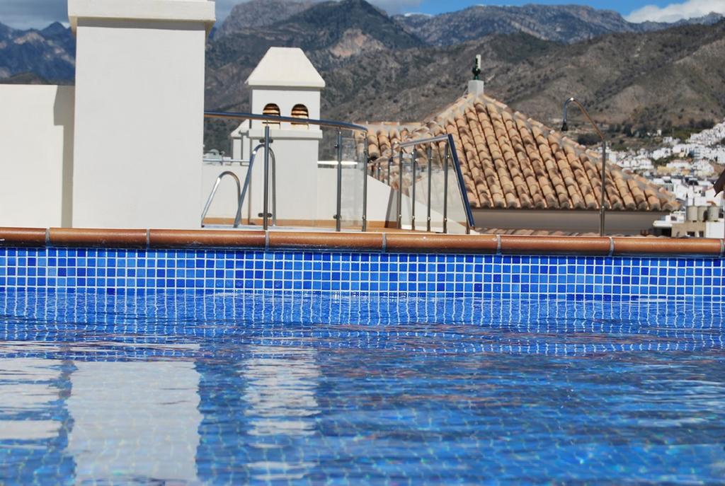 Apartamentos Plaza Nerja Luaran gambar
