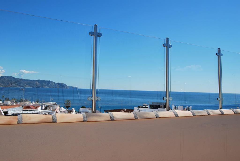 Apartamentos Plaza Nerja Luaran gambar