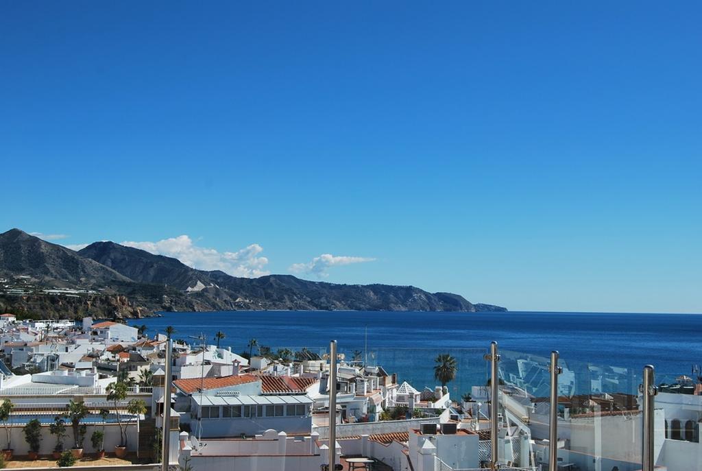 Apartamentos Plaza Nerja Luaran gambar