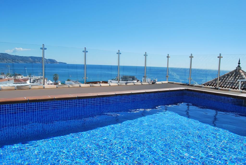 Apartamentos Plaza Nerja Luaran gambar