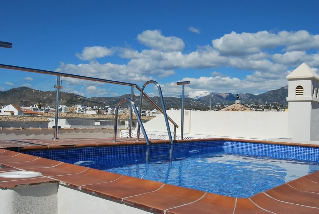 Apartamentos Plaza Nerja Luaran gambar