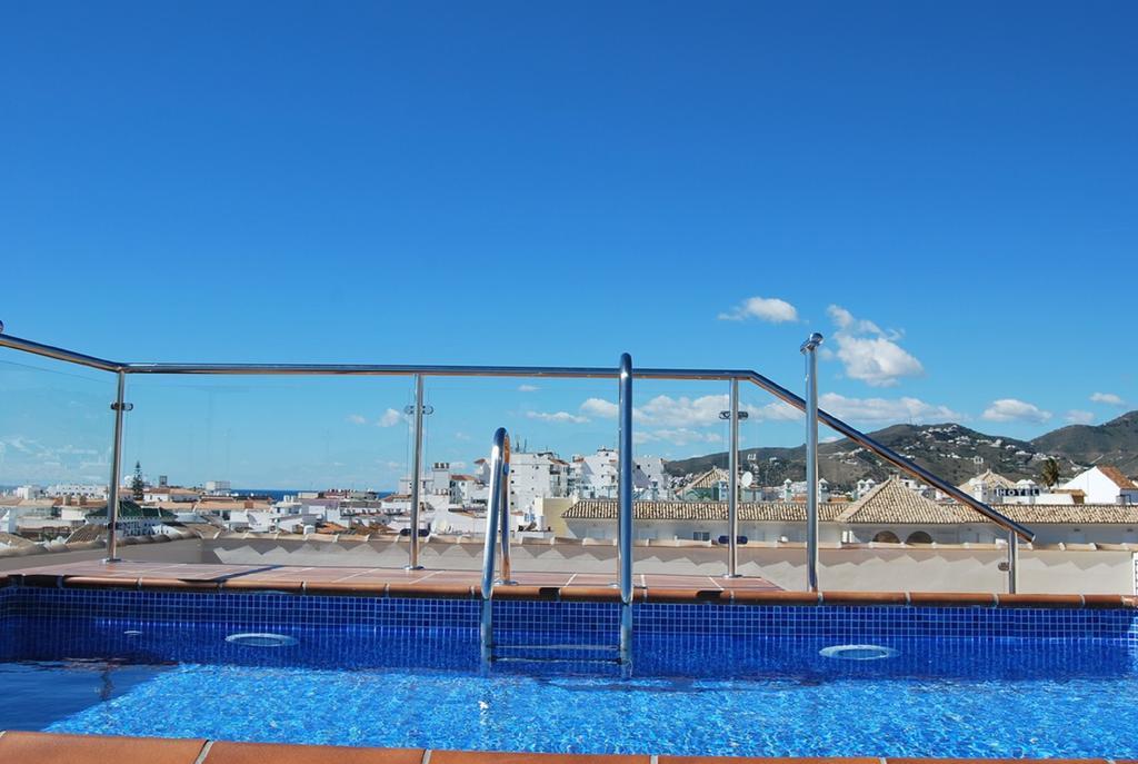 Apartamentos Plaza Nerja Luaran gambar