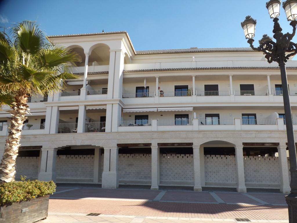 Apartamentos Plaza Nerja Luaran gambar