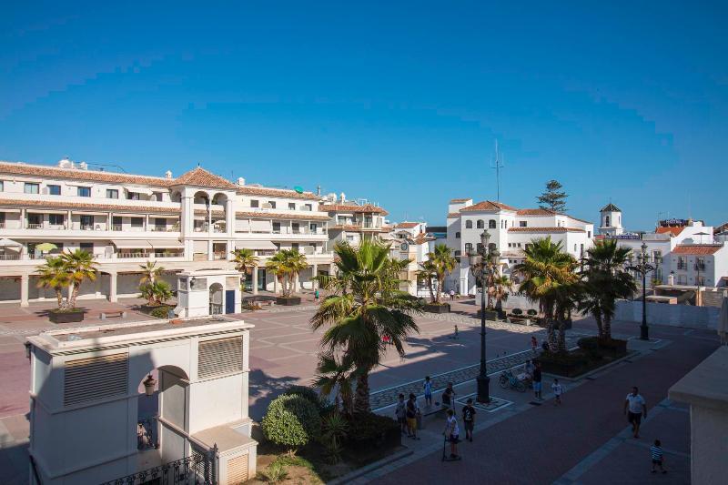 Apartamentos Plaza Nerja Luaran gambar